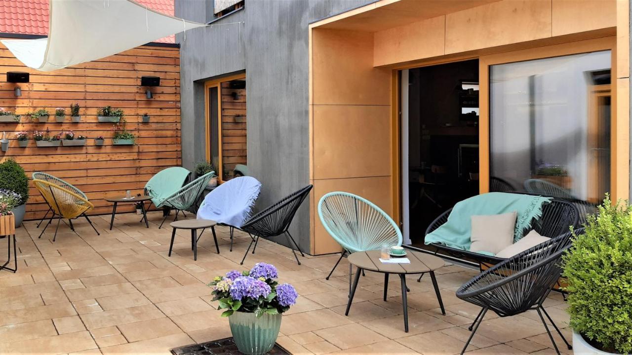 Vigeo Lounge B&B Coffee ボイニツェ エクステリア 写真
