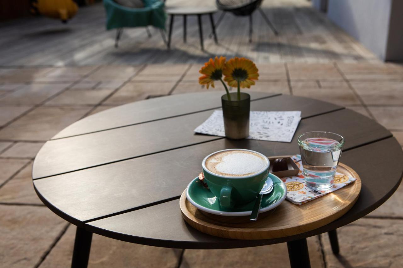 Vigeo Lounge B&B Coffee ボイニツェ エクステリア 写真