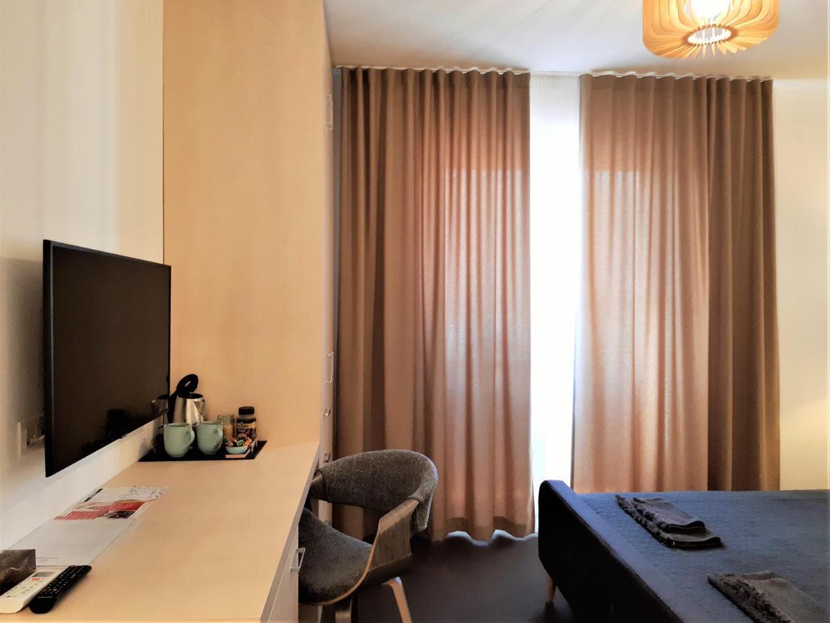 Vigeo Lounge B&B Coffee ボイニツェ エクステリア 写真